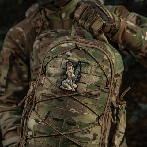 M-TAC Naszywka na rzep Morale Patch Tactical Girl #5 Hooligan Yakuza PVC