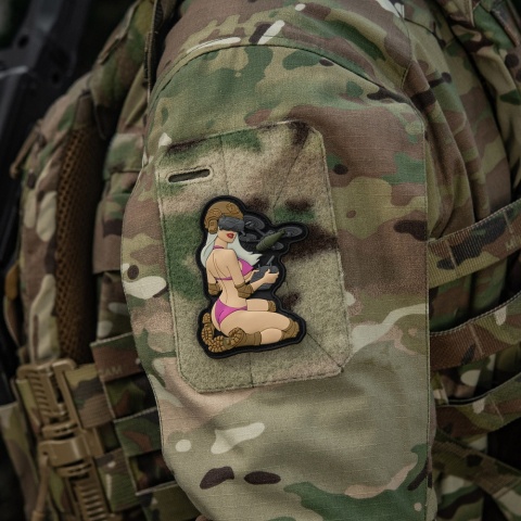 M-TAC Naszywka na rzep Morale Patch Tactical Girl #6 White Pink Coyote V1 PVC