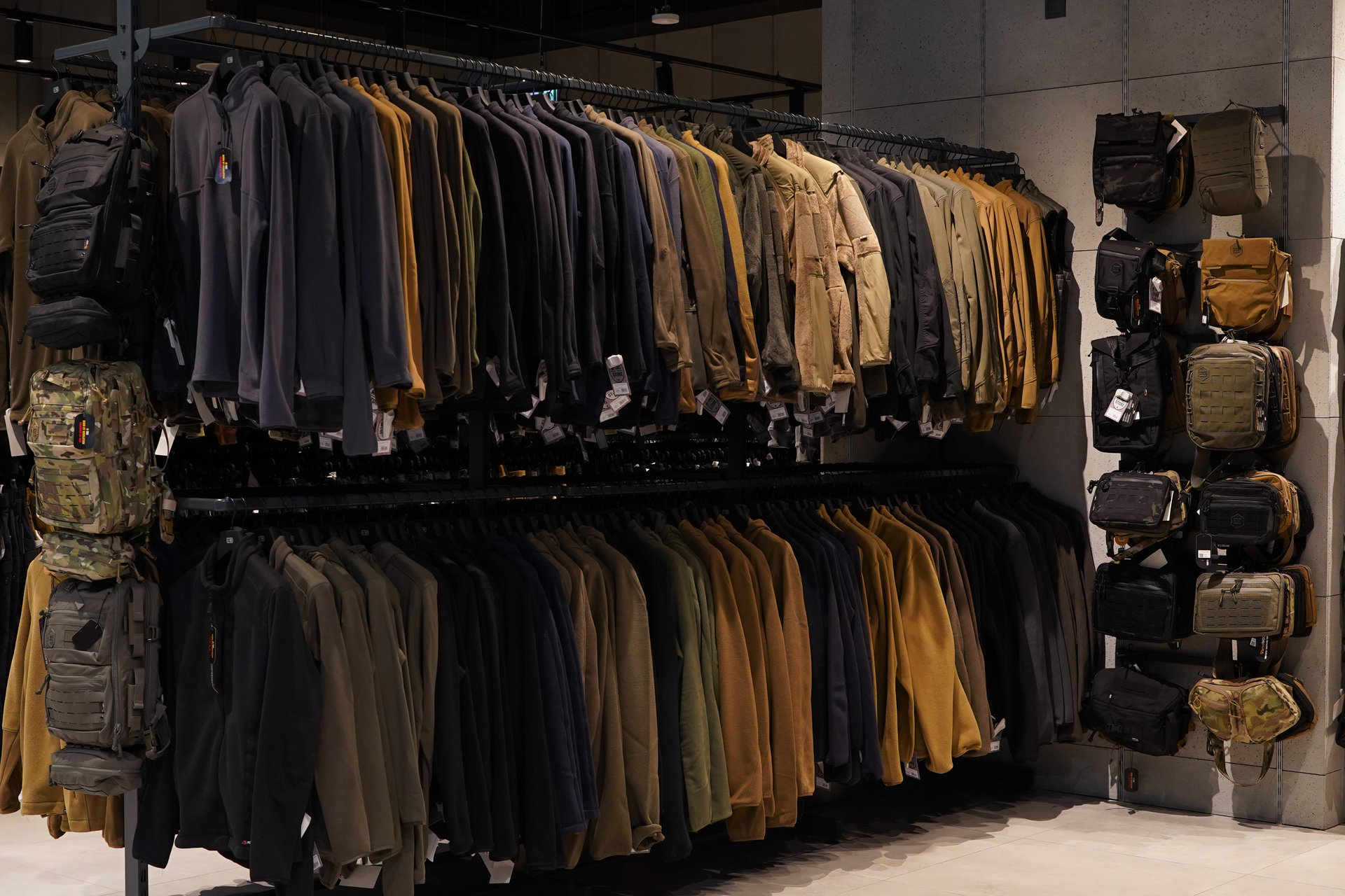Sklep M-TAC.store w Warszawa Galeria Młociny Zdjęcie 2