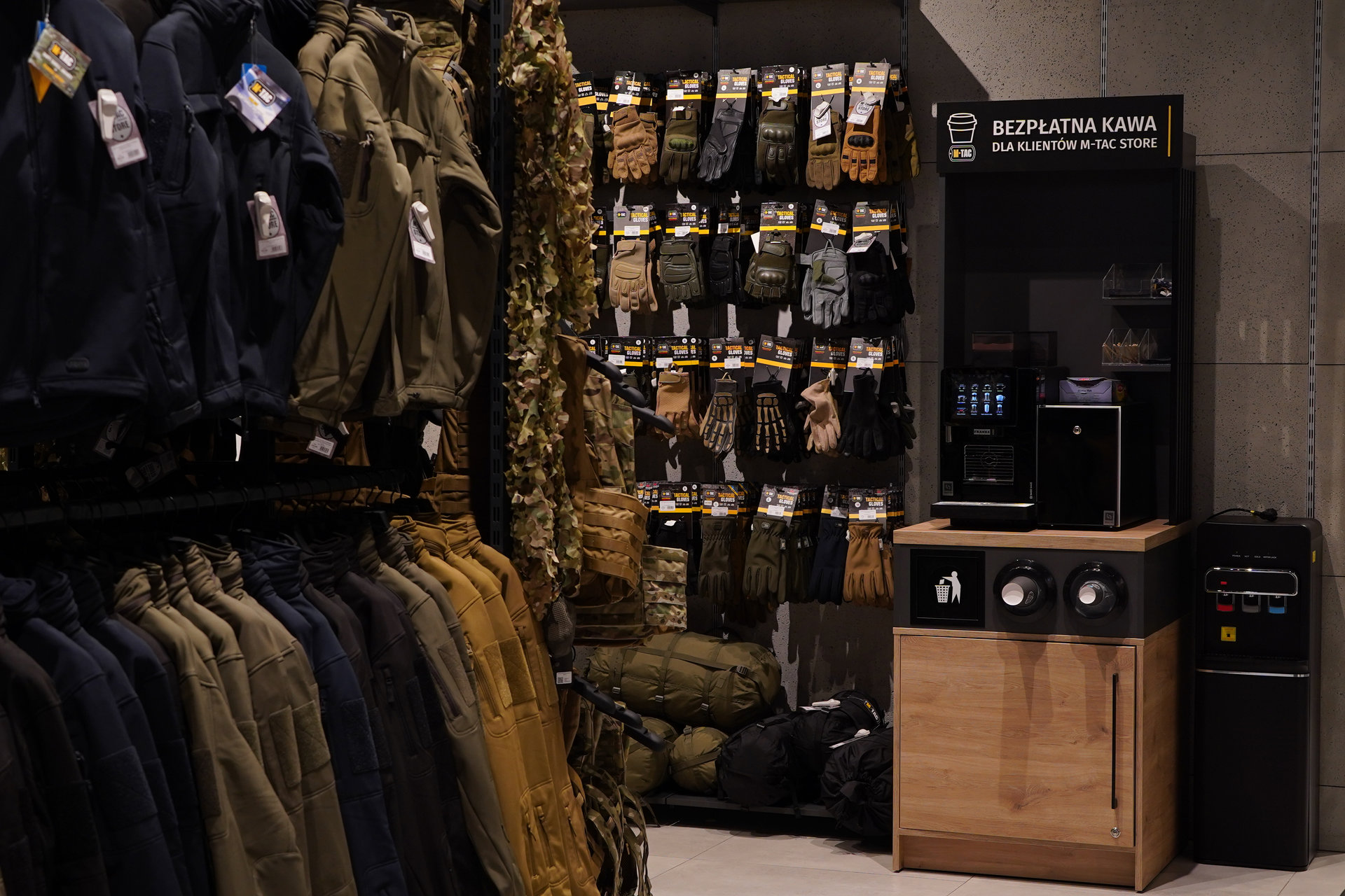 Sklep M-TAC.store w Warszawa Galeria Młociny Zdjęcie 4